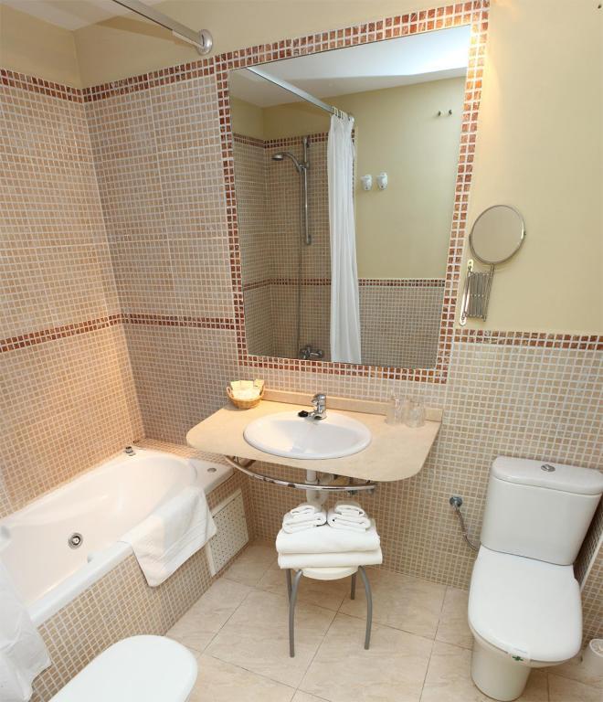 Hotel Metrokua Lekeitio Zimmer foto